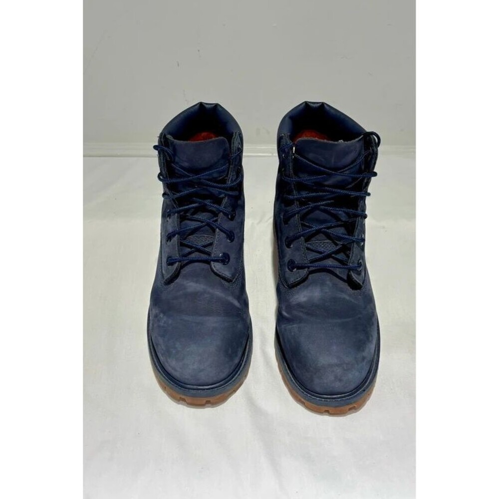 Timberland BOYS Classic 6-inch Navy Boots Size 6.5